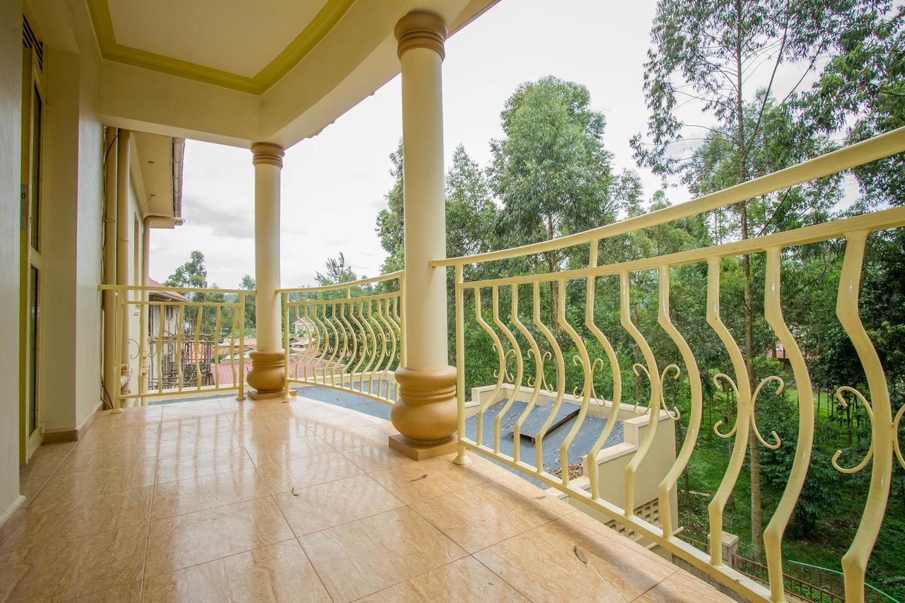 Heras Country Resort Kabale Экстерьер фото